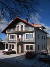 Izdajem apartmane i sobe na Zlataru