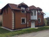PRODAJEM KUCU